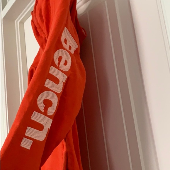 Bench hoodie - Picture 2 of 5